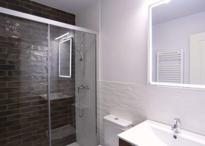 hometailor reformas completas de baños en madrid